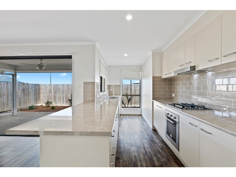 82 Adelaide Circuit, Caloundra West QLD 4551