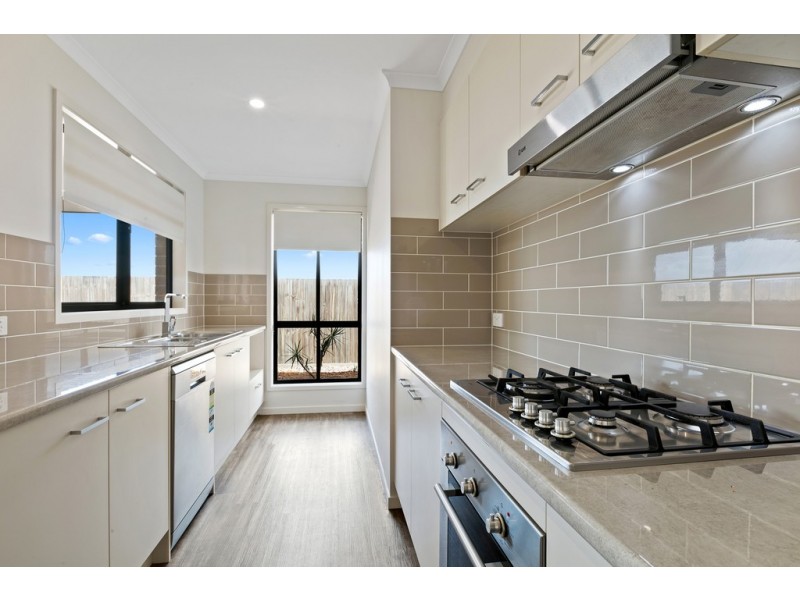 82 Adelaide Circuit, Caloundra West QLD 4551