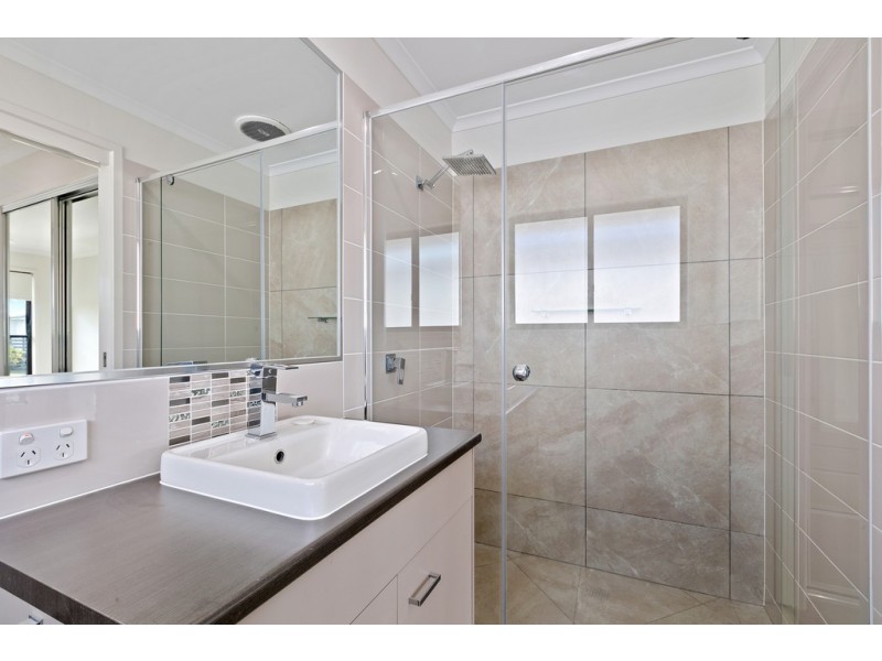 82 Adelaide Circuit, Caloundra West QLD 4551