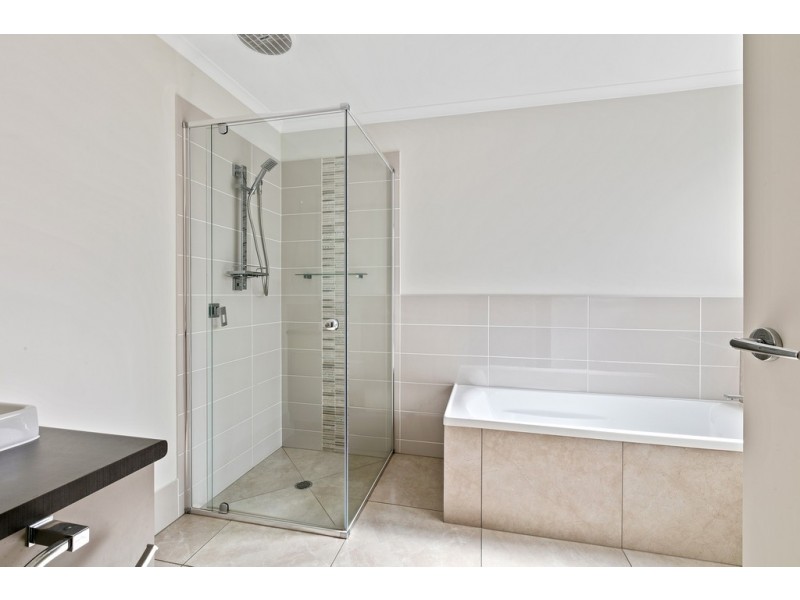 82 Adelaide Circuit, Caloundra West QLD 4551