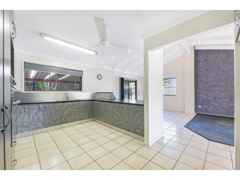 8 Greygum Court, Mooloolaba QLD 4557