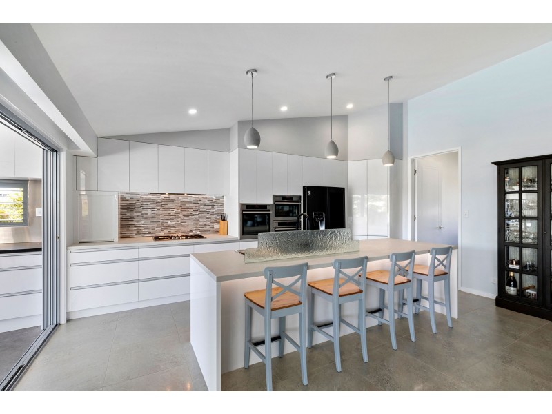 11 Aldinga Place, Mooloolaba QLD 4557