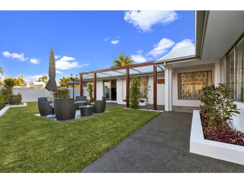 11 Aldinga Place, Mooloolaba QLD 4557