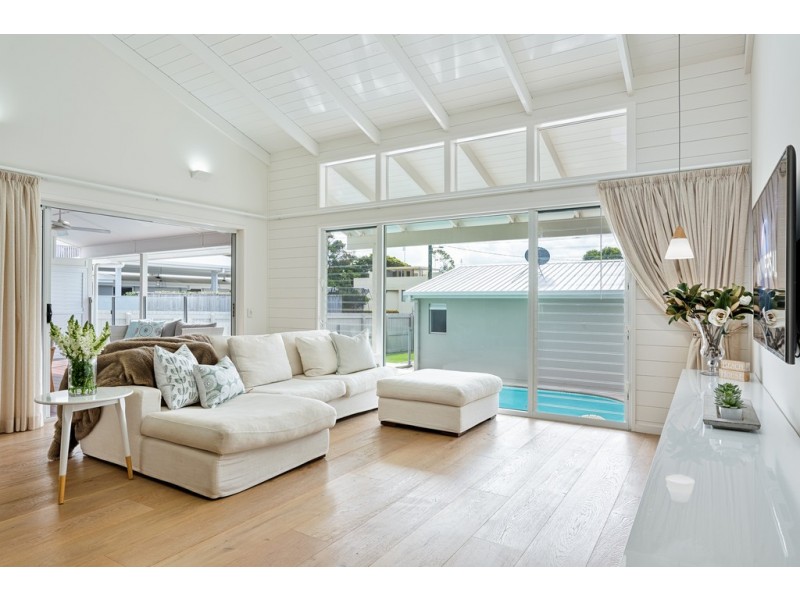 21 Victor Street, Alexandra Headland QLD 4572