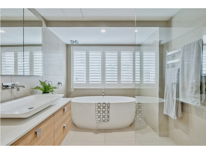 21 Victor Street, Alexandra Headland QLD 4572