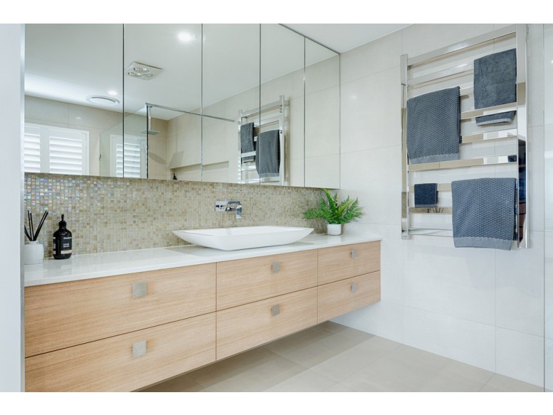 21 Victor Street, Alexandra Headland QLD 4572