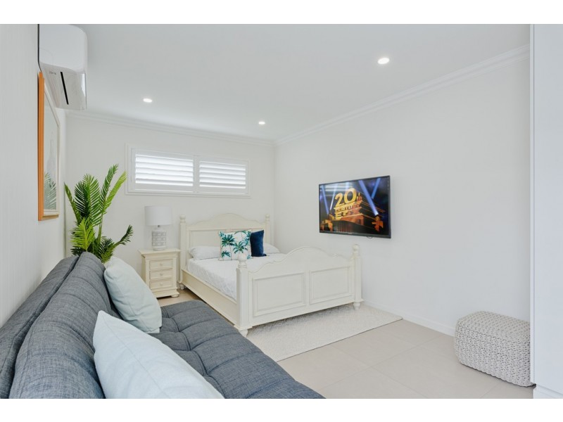 21 Victor Street, Alexandra Headland QLD 4572