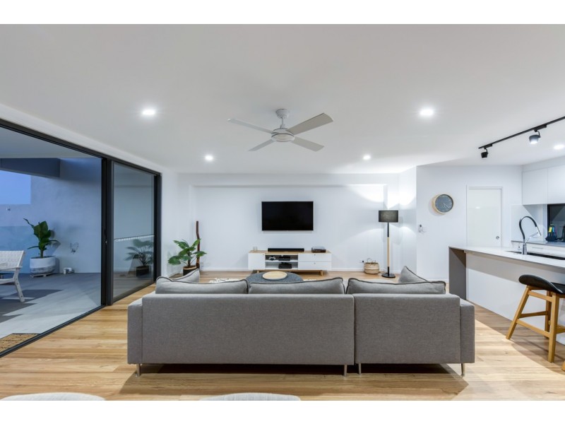 2 Osborne Circuit, Maroochydore QLD 4558