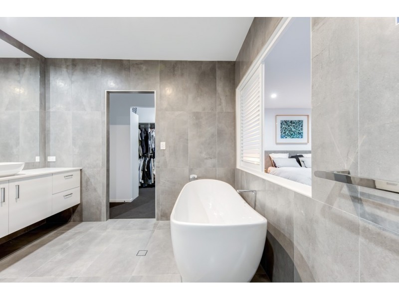 2 Osborne Circuit, Maroochydore QLD 4558