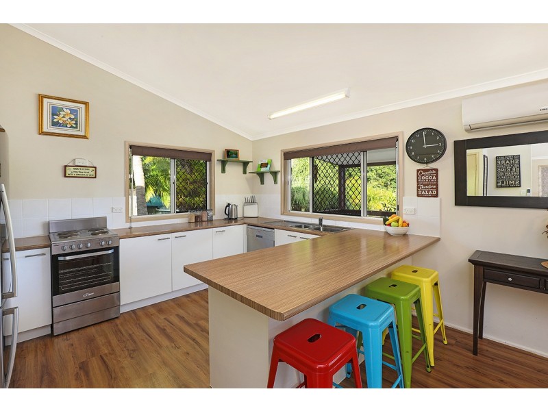 21 Lingara Ave, Palmwoods QLD 4555