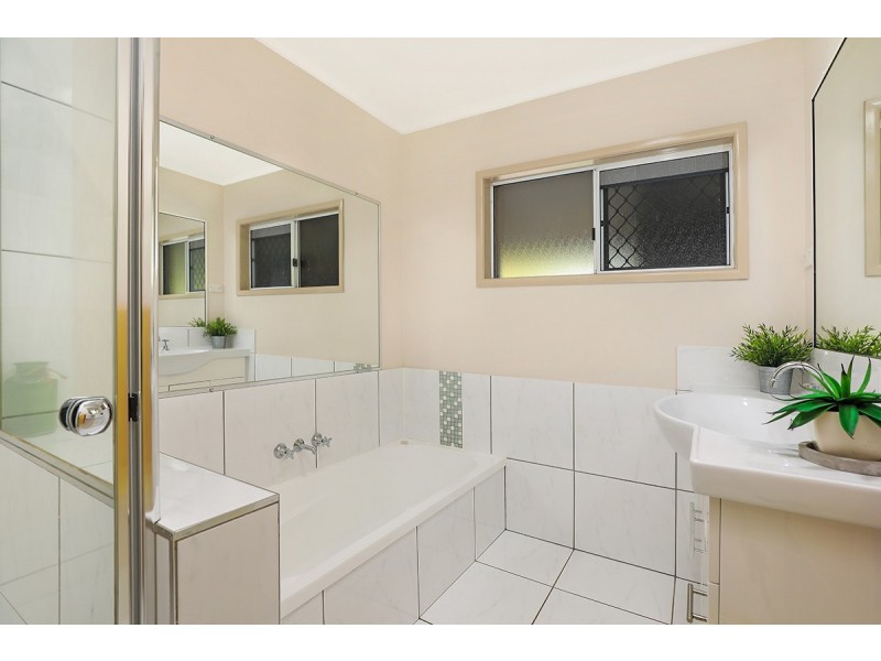 21 Lingara Ave, Palmwoods QLD 4555