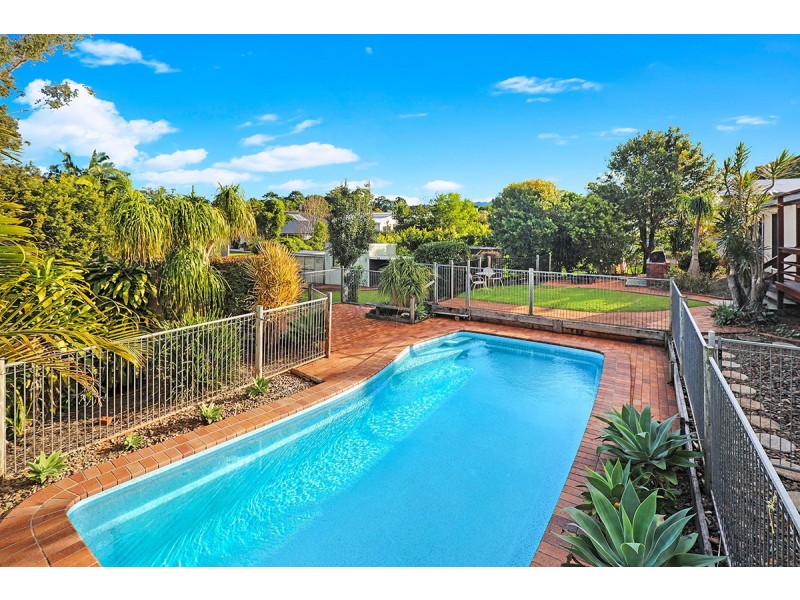21 Lingara Ave, Palmwoods QLD 4555