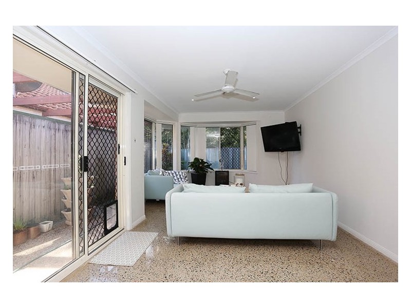 2/81 Parkway Drive, Mooloolaba QLD 4557