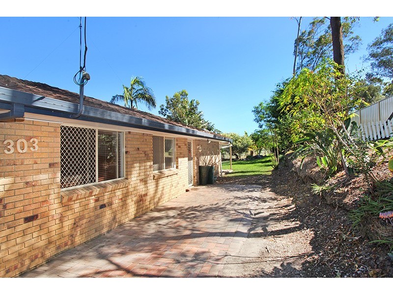 303 Main Road, Kuluin QLD 4558