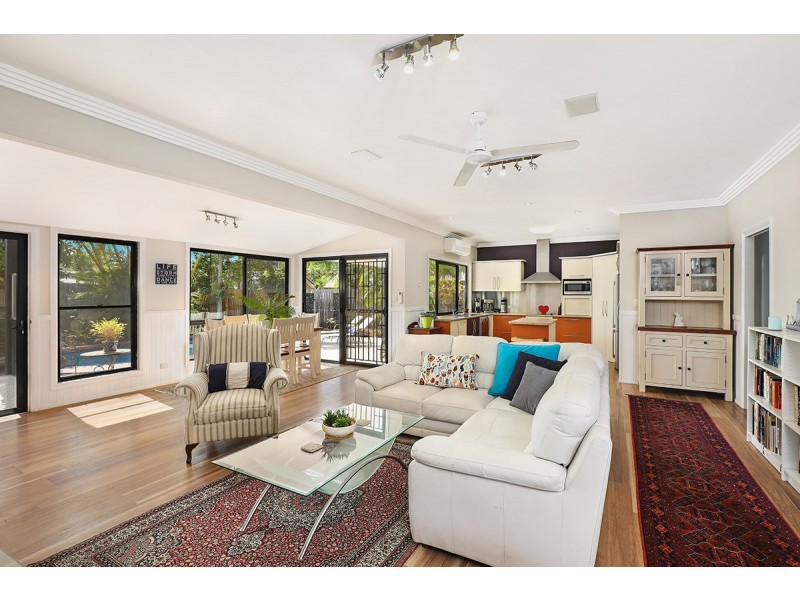 7 Applegin Court, Mooloolaba QLD 4557
