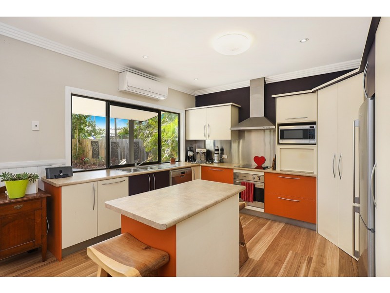 7 Applegin Court, Mooloolaba QLD 4557