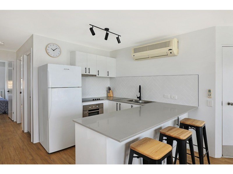 17/35-37 Sixth Avenue, Maroochydore QLD 4558