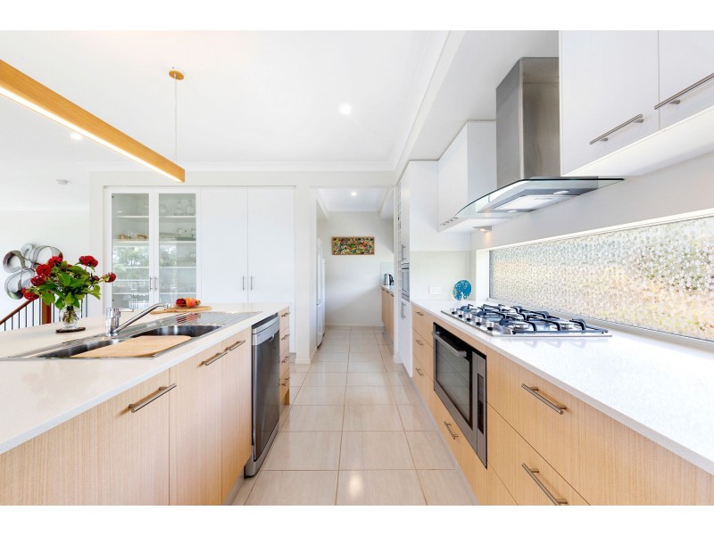 56-60 Aurora Place, Valdora QLD 4561