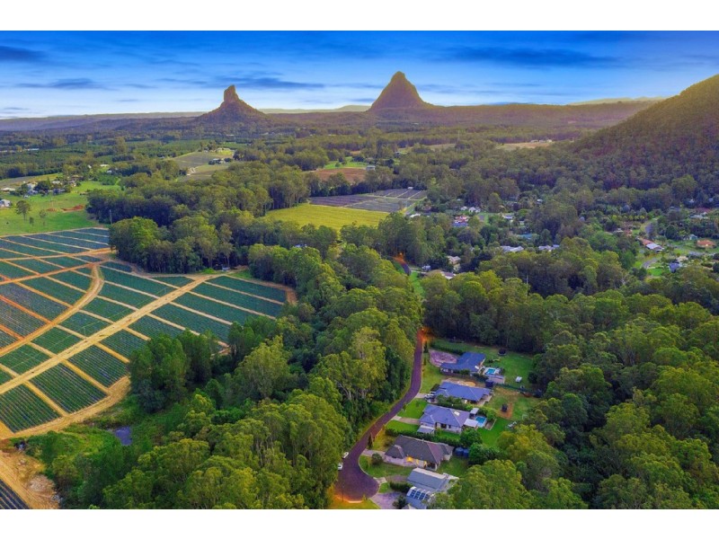 239 Lindeman Road, Beerwah QLD 4519