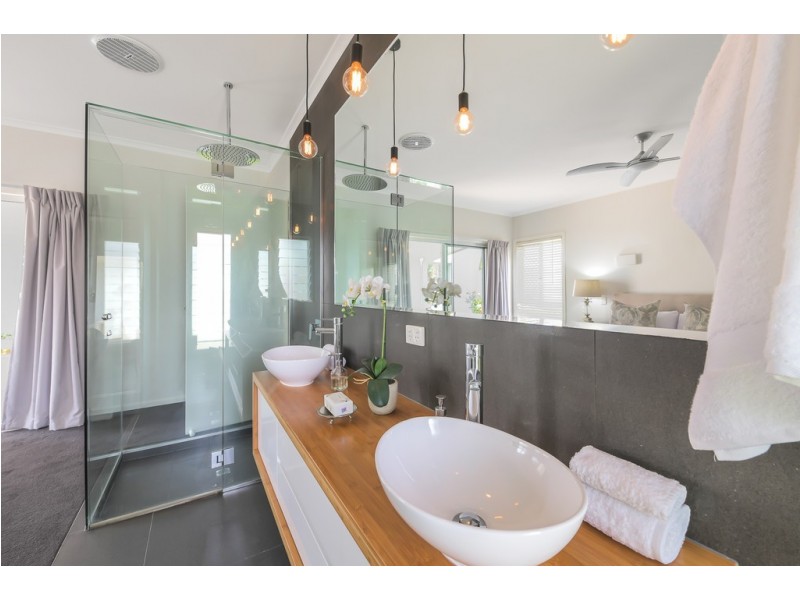 5 Awulla Close, Mooloolaba QLD 4557
