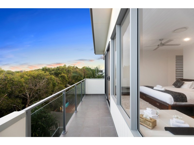 8/80 North Shore Road, Twin Waters QLD 4564