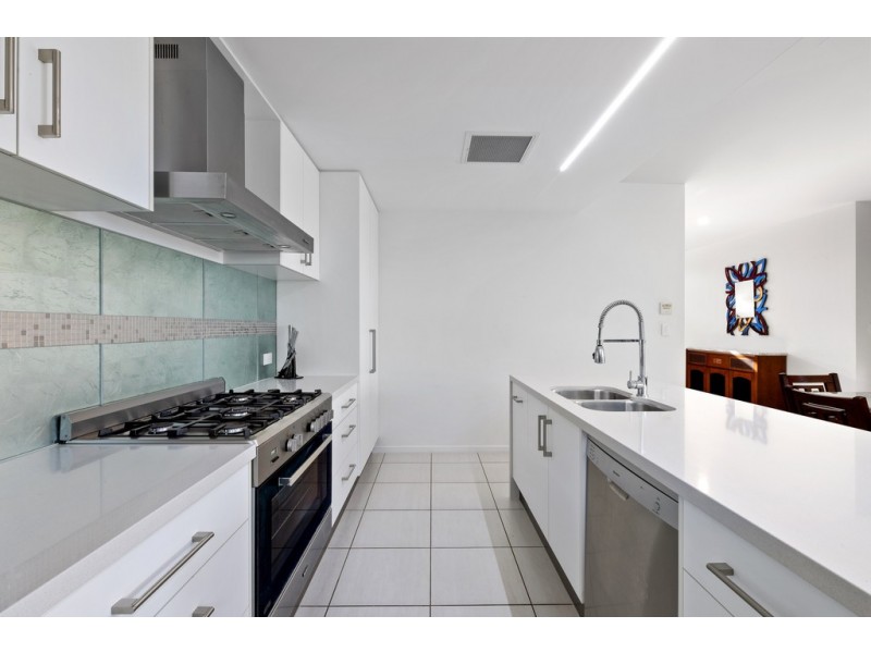 8/80 North Shore Road, Twin Waters QLD 4564