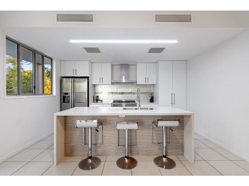 8/80 North Shore Road, Twin Waters QLD 4564