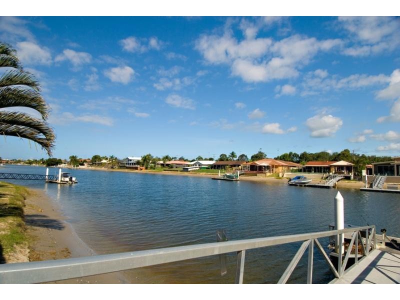 15 Chiswell Place, Maroochydore QLD 4558