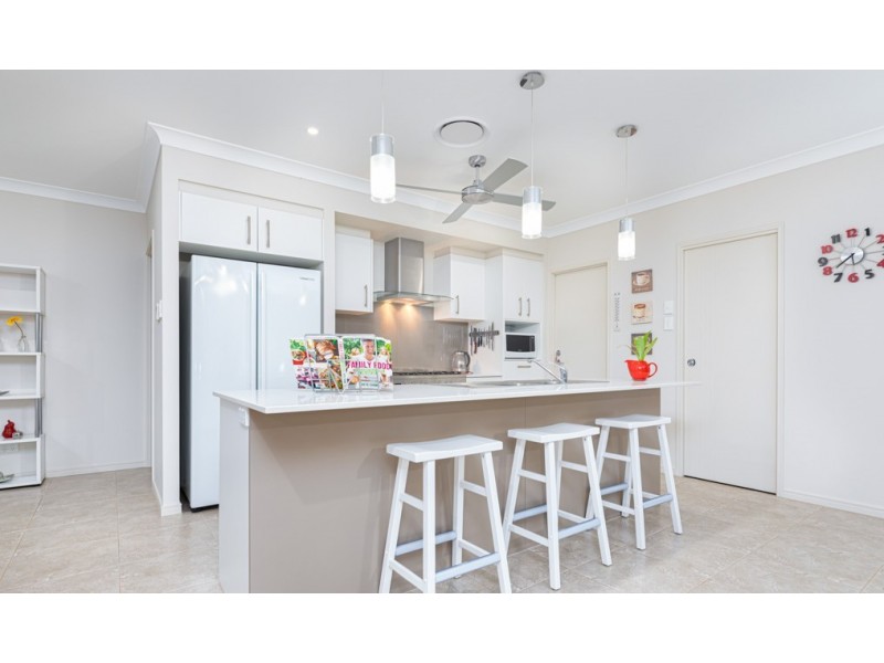 6 Bridget Court, Beerwah QLD 4519
