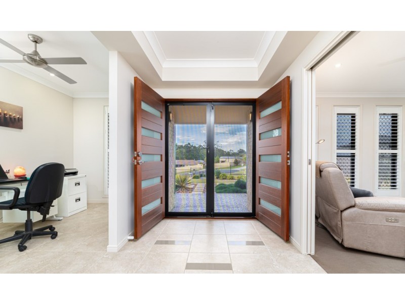 6 Bridget Court, Beerwah QLD 4519
