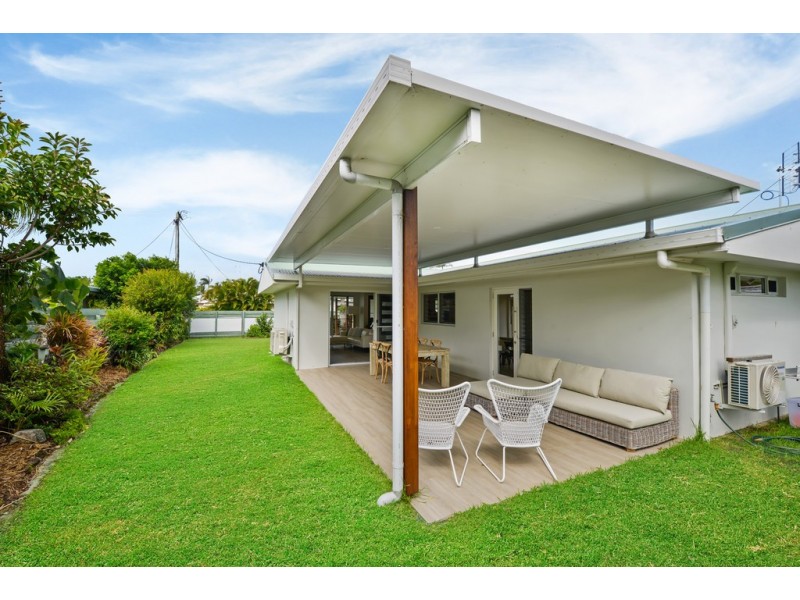 58 Oomoo St, Buddina QLD 4575
