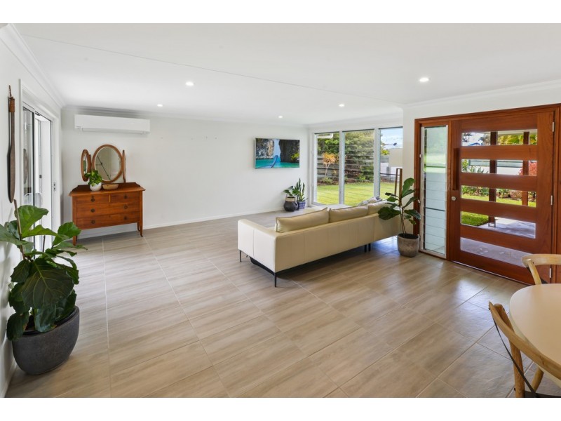 58 Oomoo St, Buddina QLD 4575