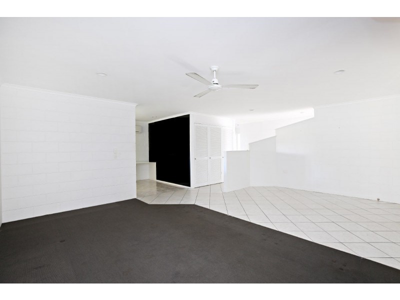 39 Lawrence Street, Mooloolaba QLD 4557