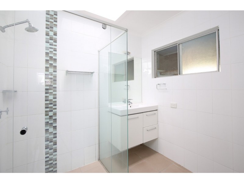 39 Lawrence Street, Mooloolaba QLD 4557