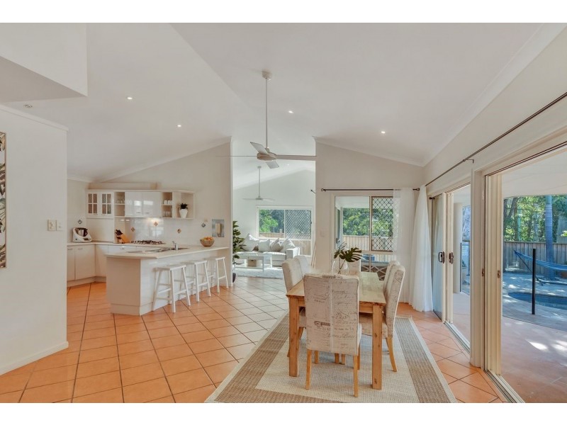 13 Admiralty Drive, Alexandra Headland QLD 4572