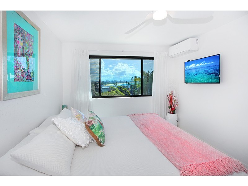 2/10 Buderim Avenue, Alexandra Headland QLD 4572