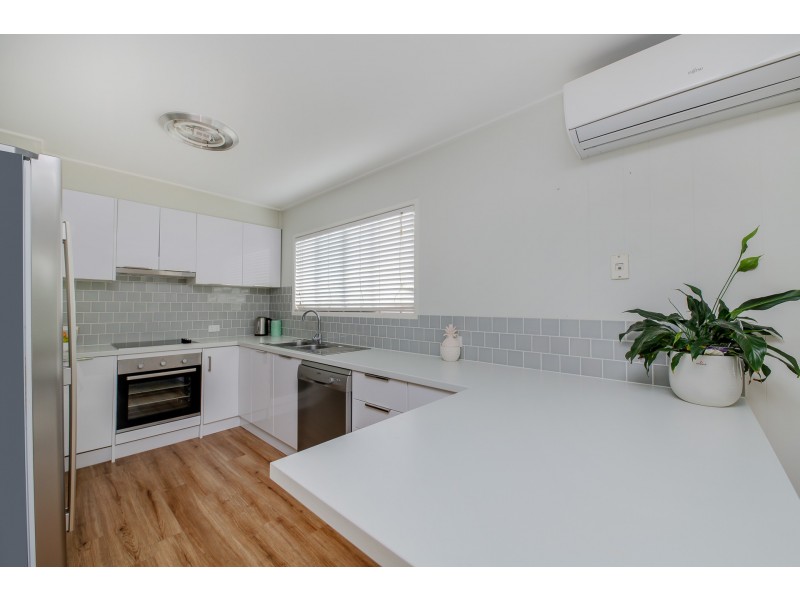 Alexandra Headland QLD 4572