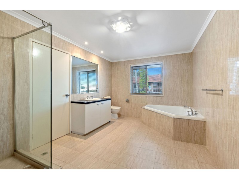 15 Rosslyn Court, Buderim QLD 4556