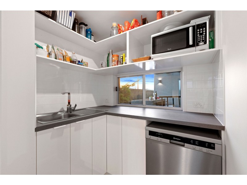 2 Amber Place, Palmview QLD 4553