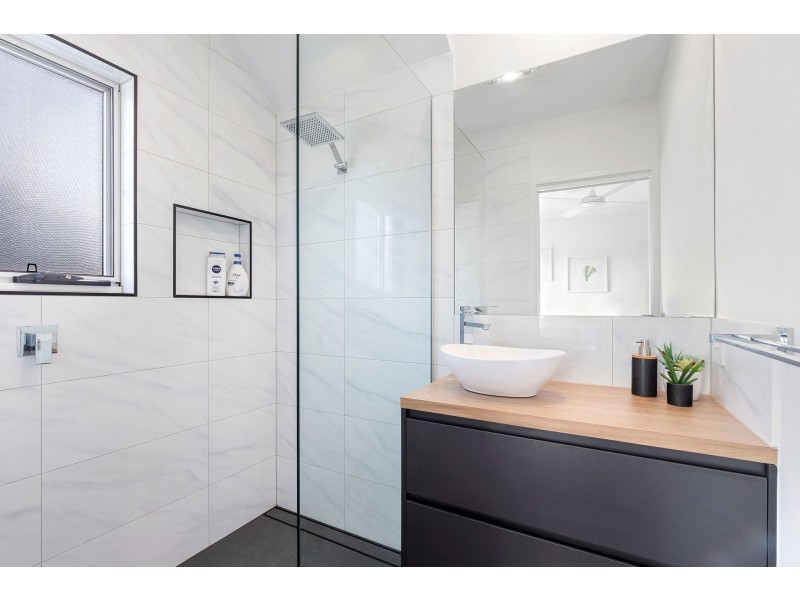 2 Amber Place, Palmview QLD 4553