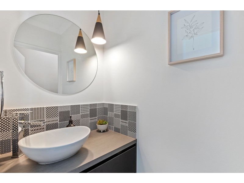 2 Amber Place, Palmview QLD 4553