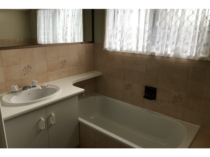 2/5 Granville Gardens, Moffat Beach QLD 4551