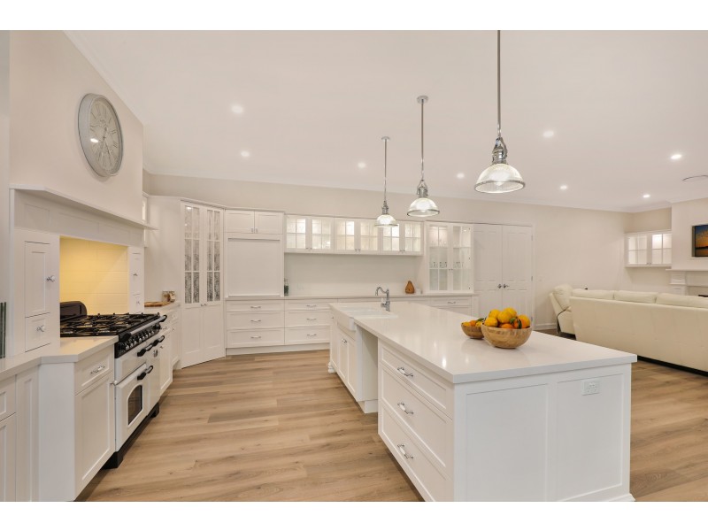 21 Songbird Place, Mooloolah Valley QLD 4553