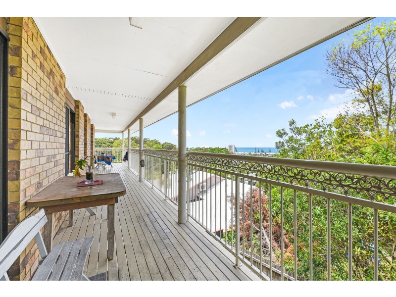 7 Yakola Parade, Alexandra Headland QLD 4572