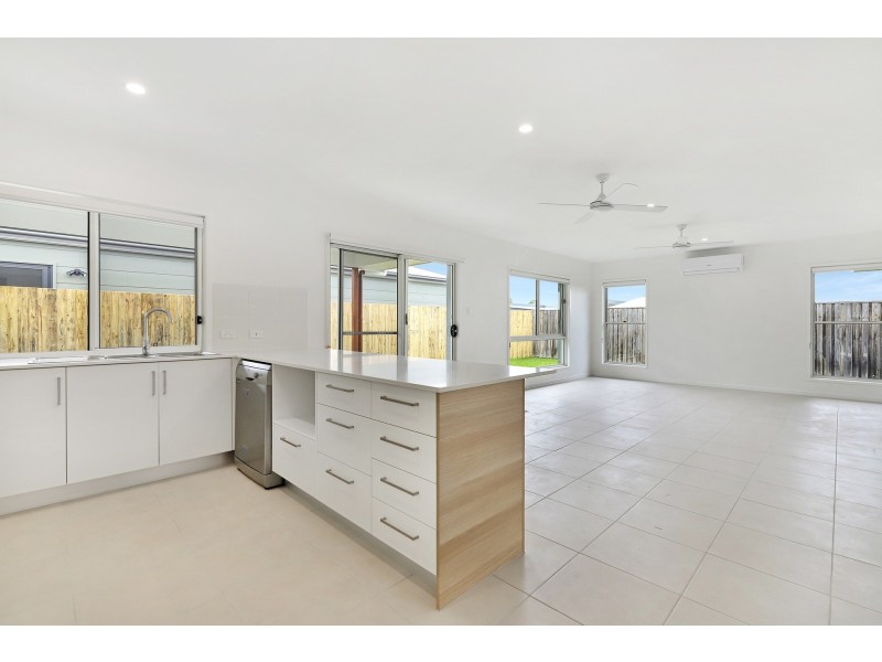 1/8 Woodbrook Drive, Buderim QLD 4556