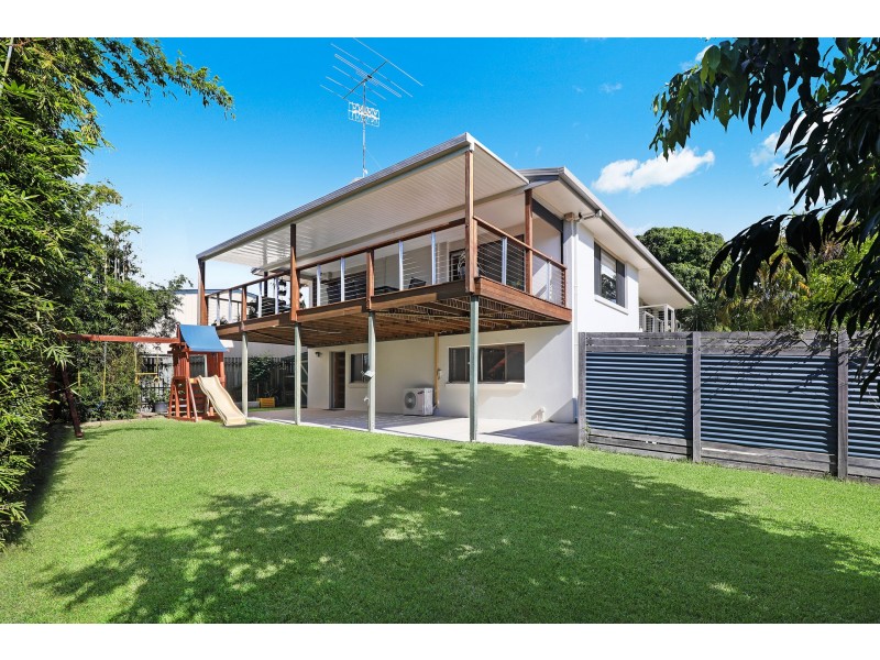 2 Mango Street, Maroochydore QLD 4558
