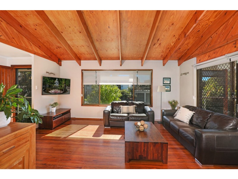 2 Mango Street, Maroochydore QLD 4558