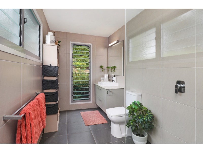 54 Aurora Place, Valdora QLD 4561