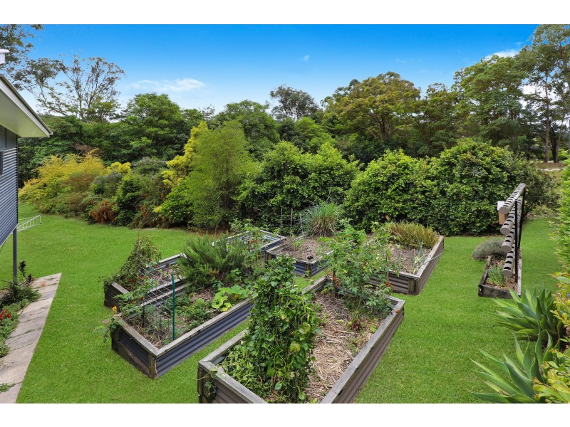 54 Aurora Place, Valdora QLD 4561