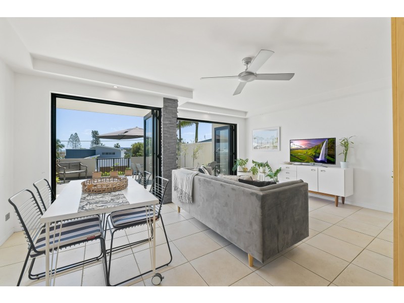 1/1 George Street, Alexandra Headland QLD 4572